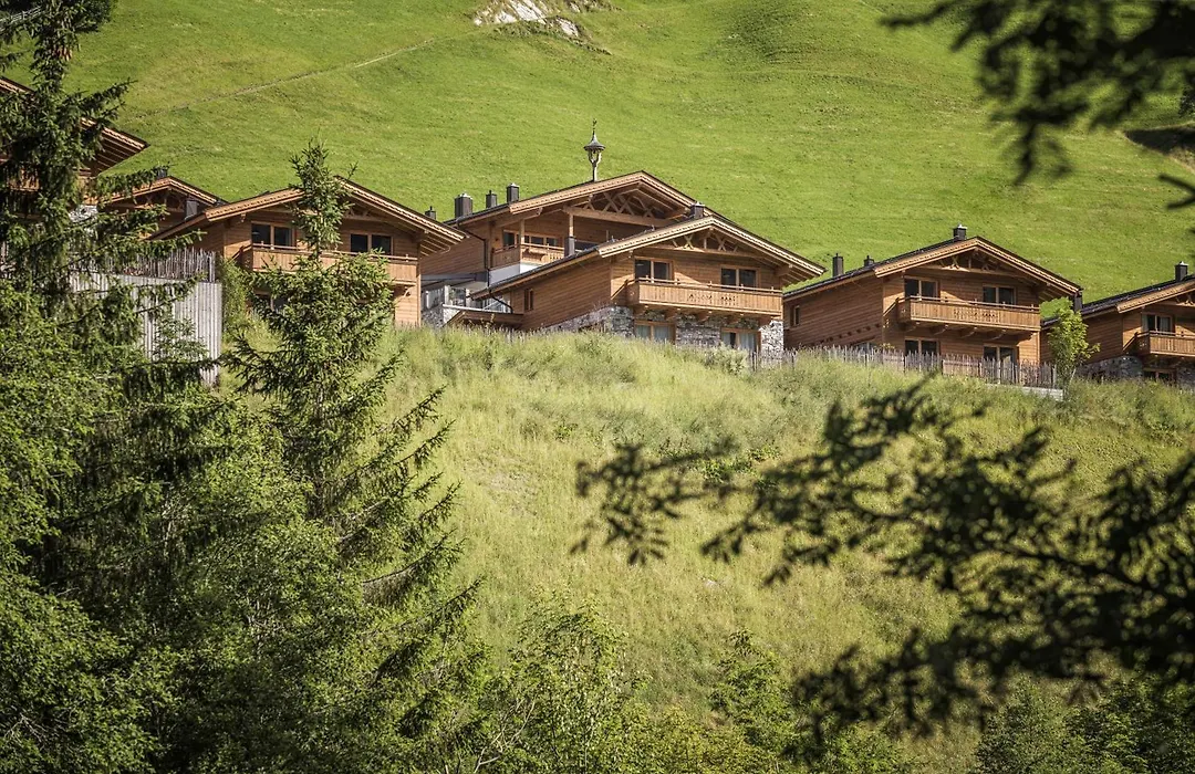 Farm Resort Geislerhof - Private Chalets-1